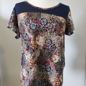 Lularoe Mixed Pattern Floral/Polka Dot Classic T